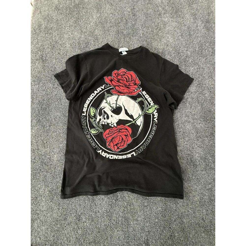 Vintage Skull & Roses women's Graphic Tee black tee  Tattoo Style Graphic